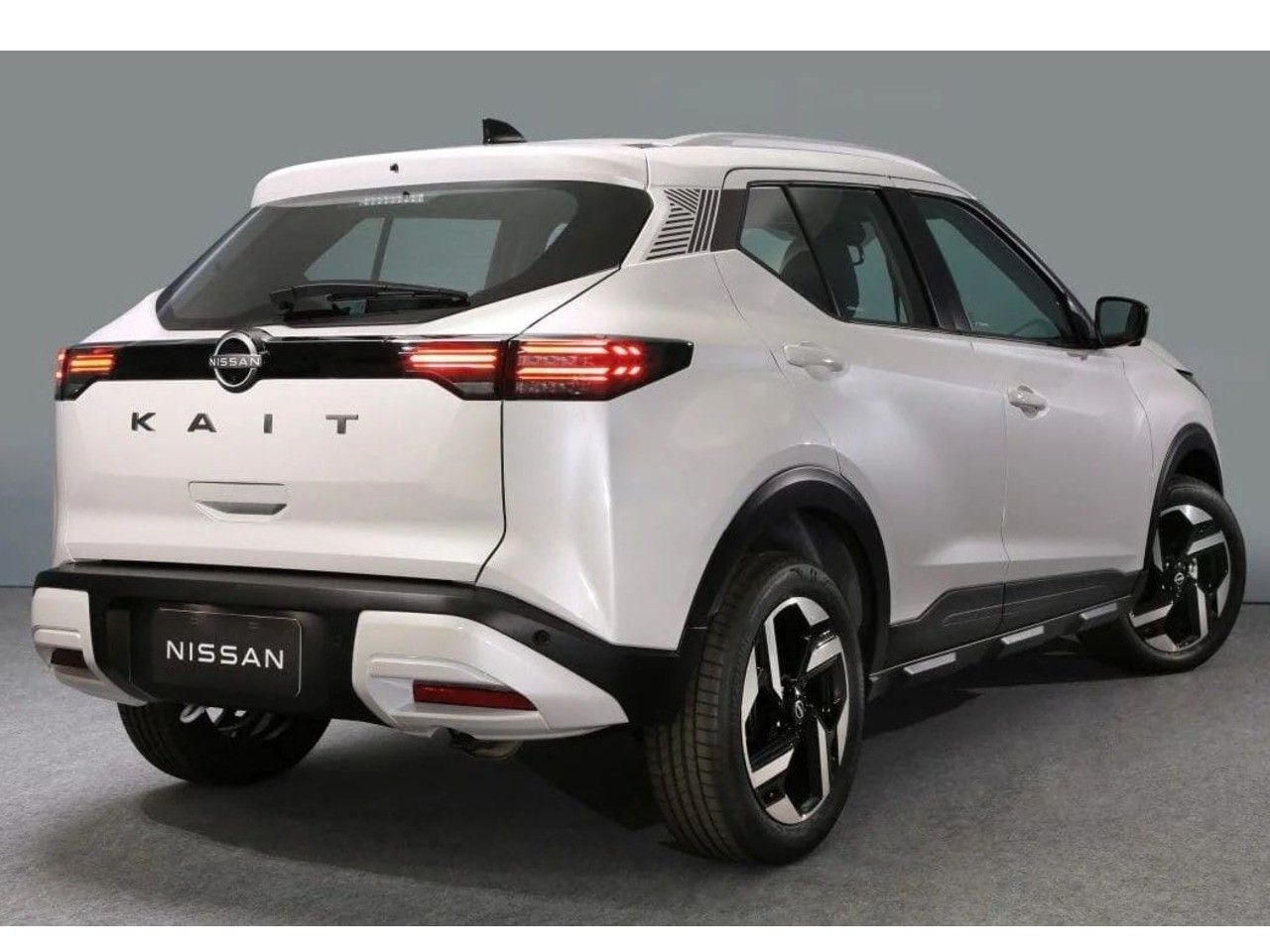 Nissan�Kait 2027 - �ngulo traseiro