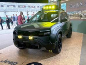 Jeep exibe duas vers�es conceituais do Avenger em S�o Paulo; saiba detalhes dos SUVs
