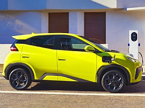 BYD Dolphin Mini derruba mitos e j� � o carro mais vendido em 16 estados