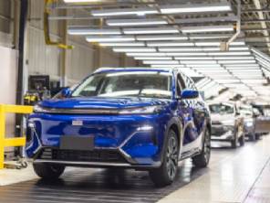 Geely EX5 h�brido plug-in come�a a ser fabricado no Brasil; saiba quando chega o SUV
