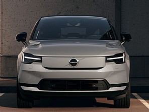 Volvo XC40 chega � linha 2027 com novidades; saiba o que muda no SUV