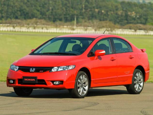 Honda Civic: veja 5 motivos para comprar e 5 para fugir do sed�