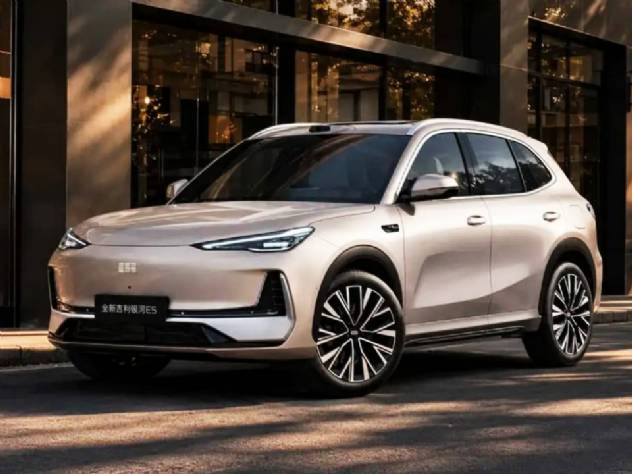 Geely lan�a EX5 2027 na China depois do in�cio da produ��o do h�brido no Brasil; veja o que muda