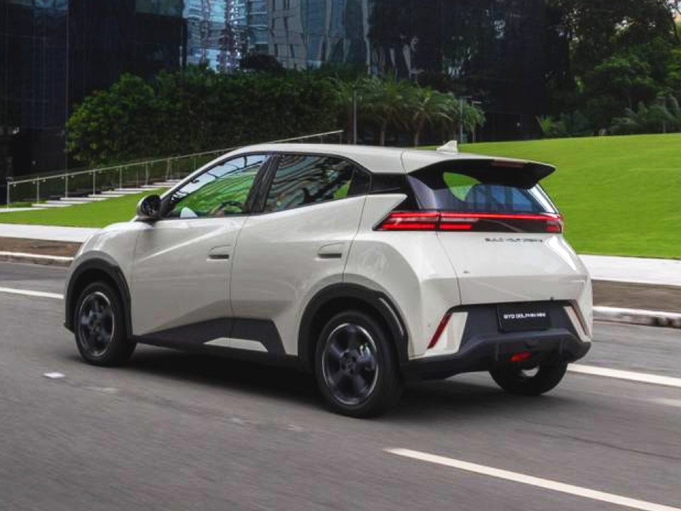 BYD�Dolphin Mini 2027 - �ngulo traseiro