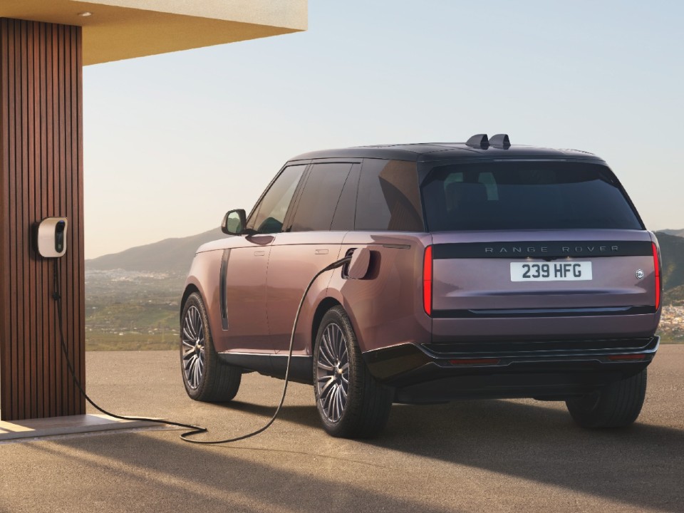 Land Rover�Range Rover Electric 2027 - �ngulo traseiro