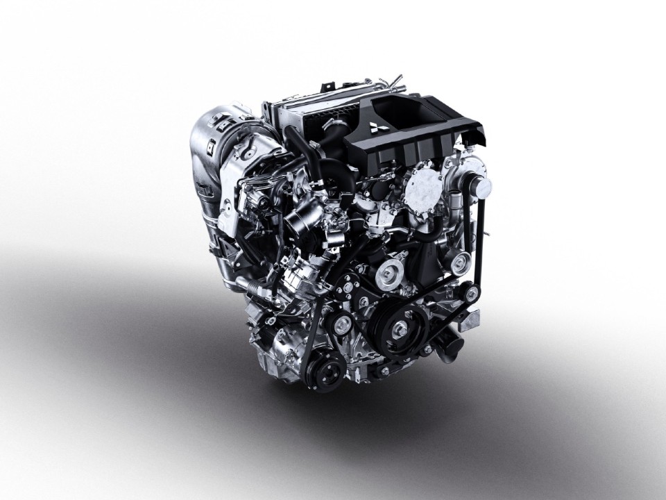 Mitsubishi�Pajero 2027 - motor