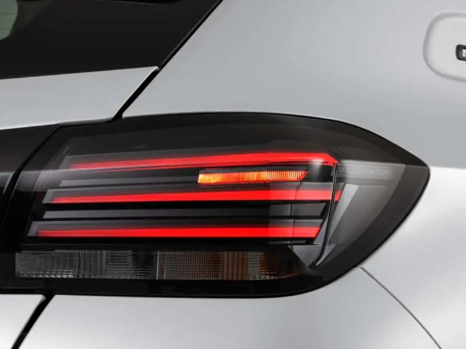 Peugeot�208 2027 - lanternas